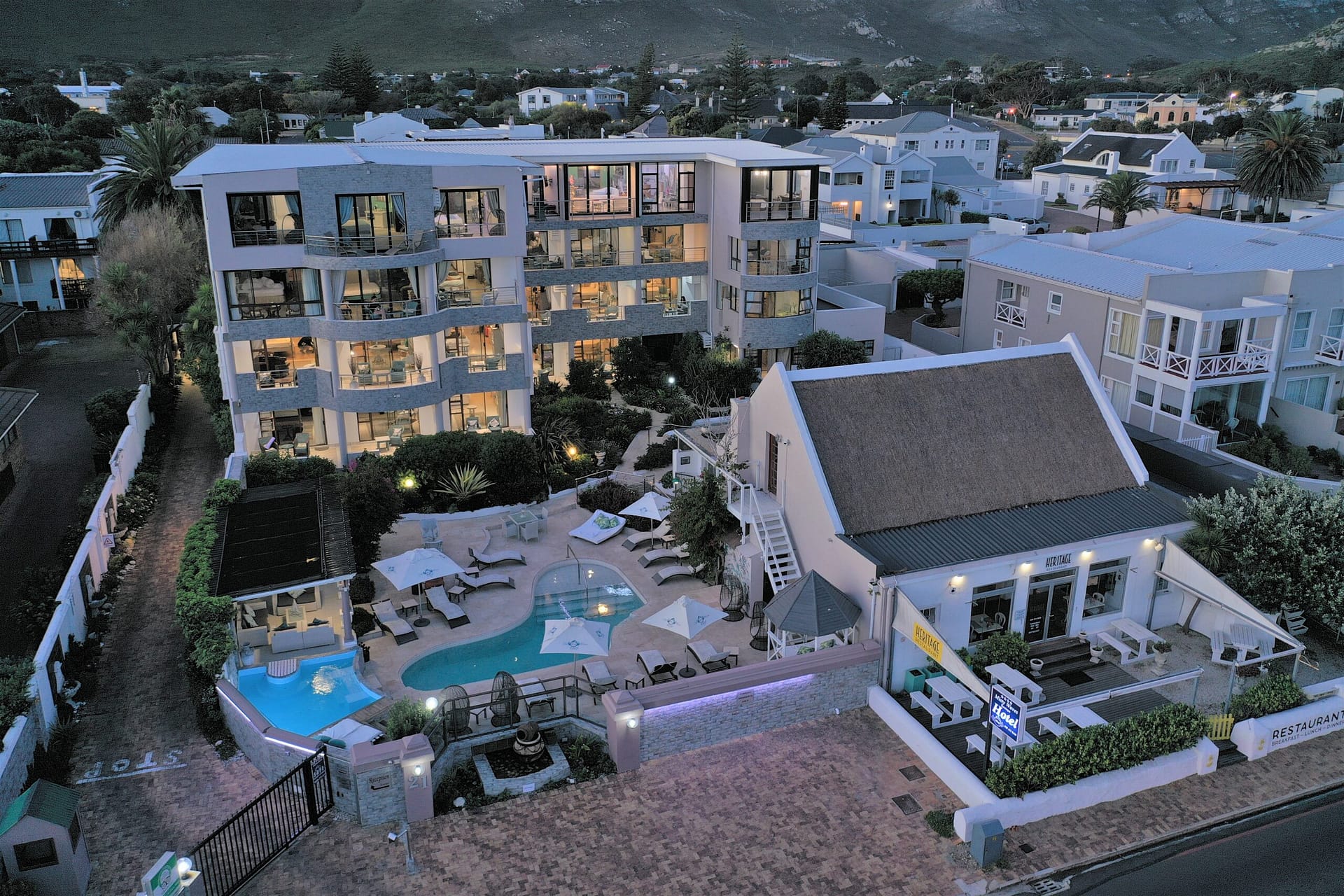 Misty Waves Boutique Hotel aerial view, Hermanus